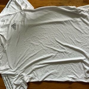 Clean white adidas shirt - XXL